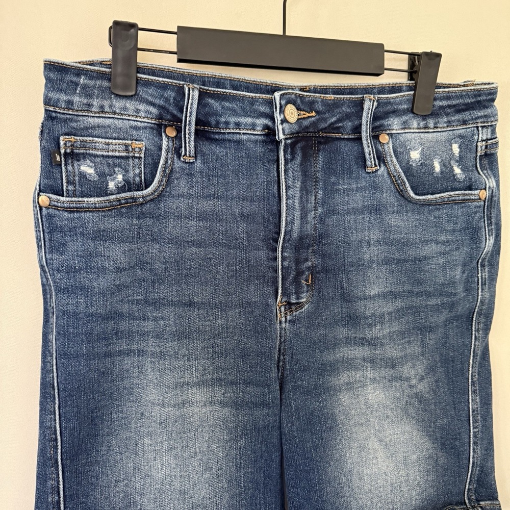 Judy Blue Womens XL Blue Medium Wash High Rise Denim Shorts Summer - Picture 2 of 8
